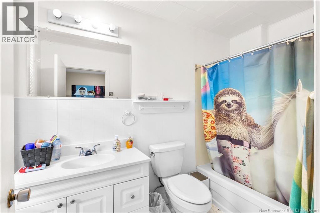 241 Saunders Street - 28