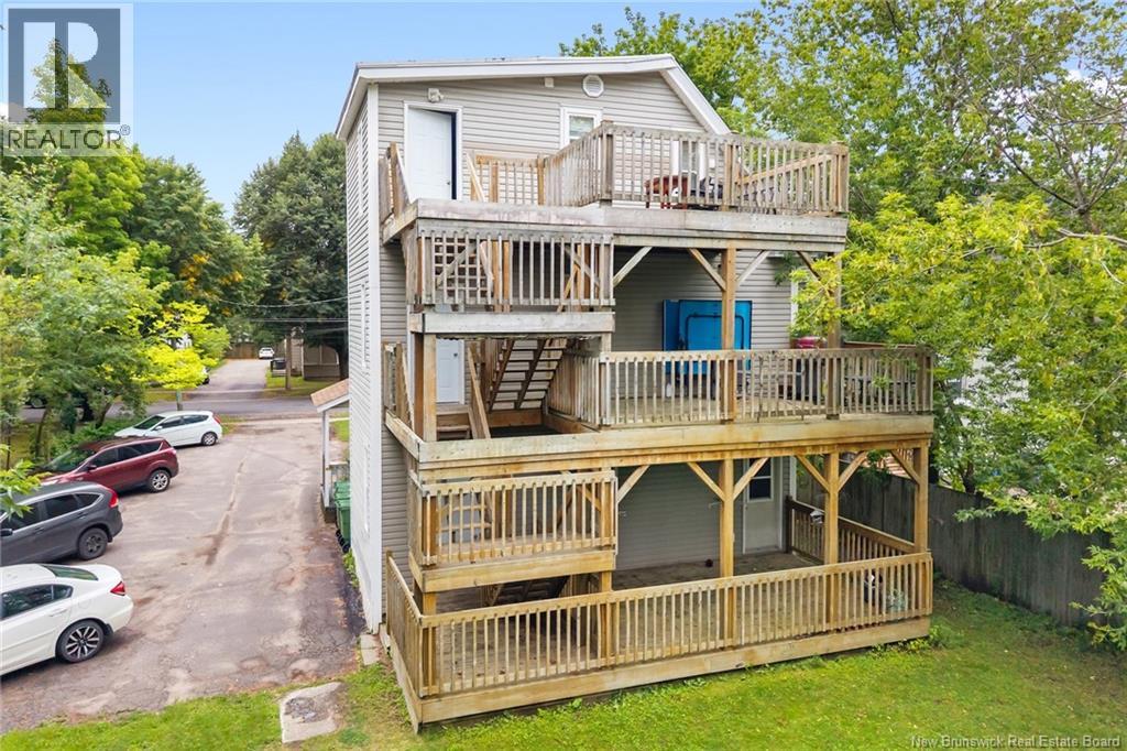 241 Saunders Street - Image 3