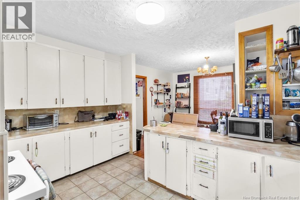 241 Saunders Street - 32