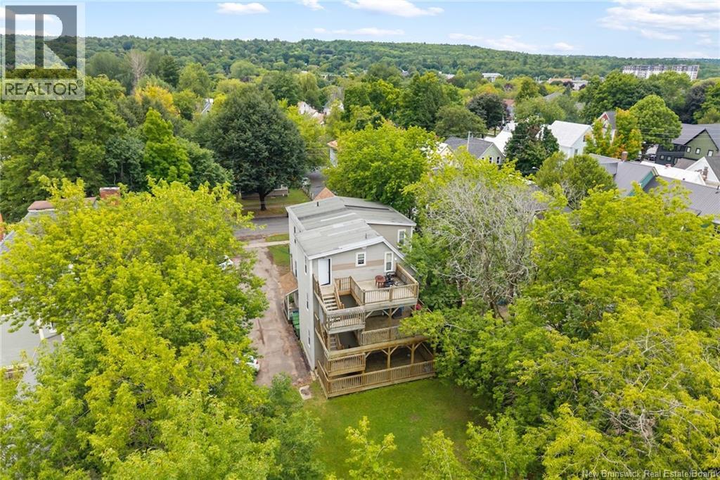 241 Saunders Street - 4