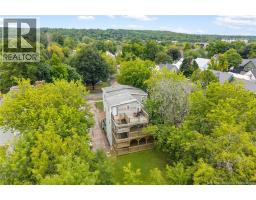 241 Saunders Street, photo 4