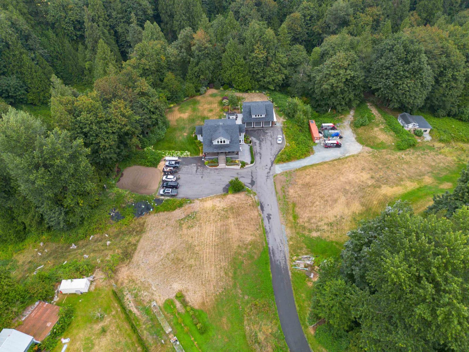7 Bed, 5 Bath House for Sale in Abbotsford – 31123 HARRIS ROAD, Abbotsford – MLS# R3158234 - Image 6