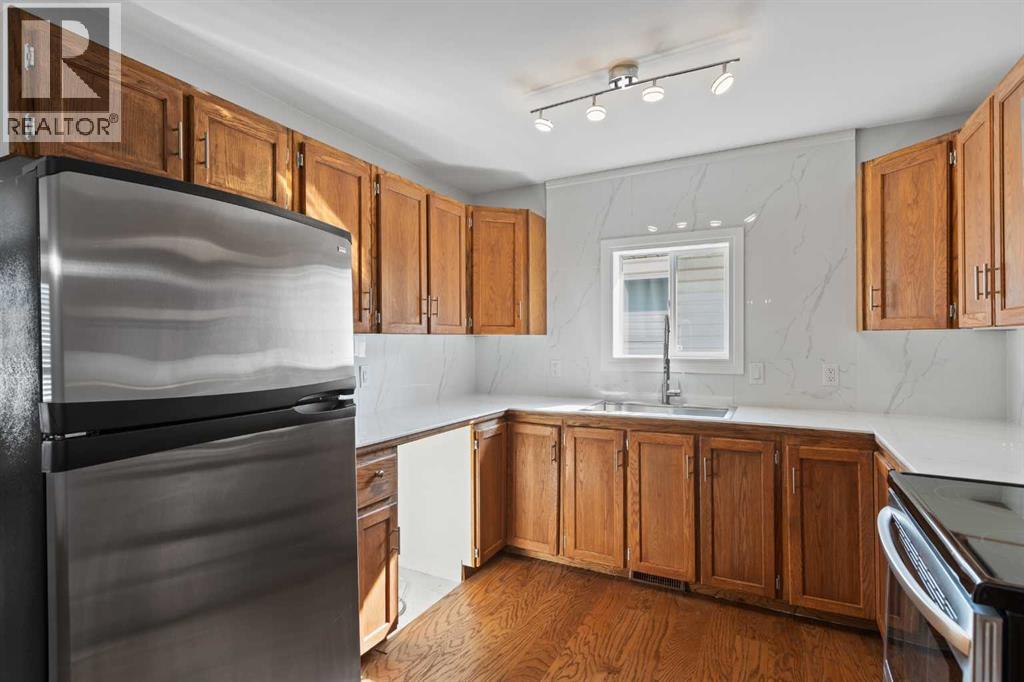 1005B 10 Avenue SE - 7