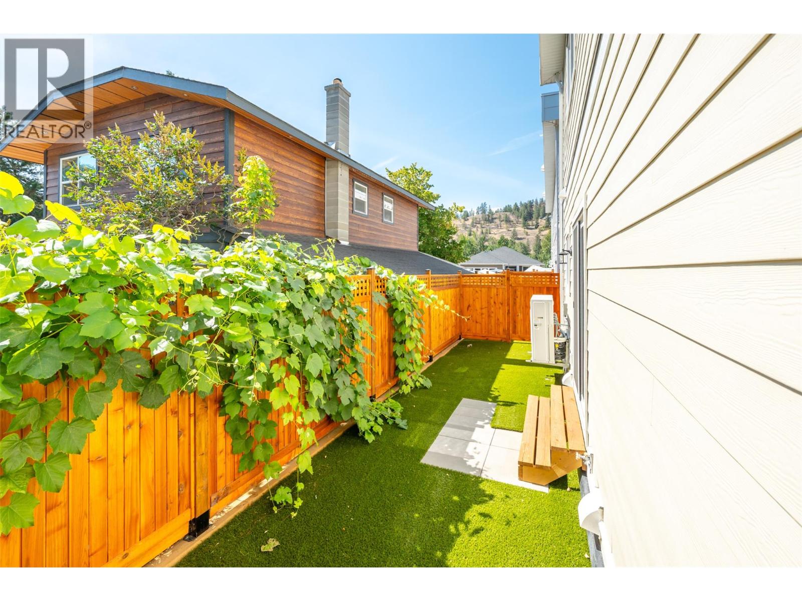 #104 11815 Grant Avenue - 28