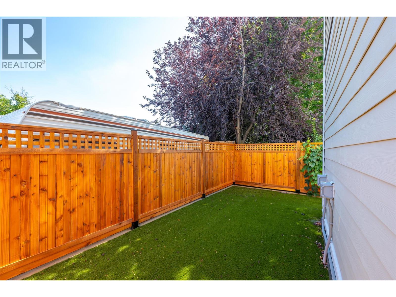 #104 11815 Grant Avenue - 31