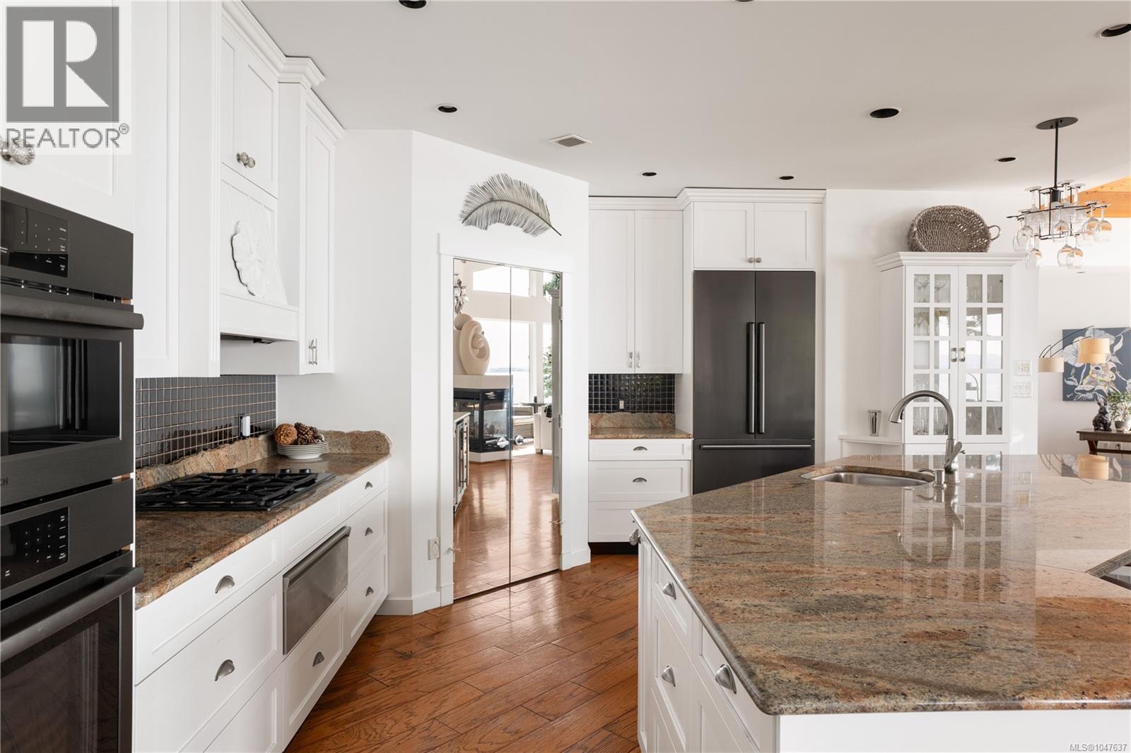 466 Meredith Rd - Image 18