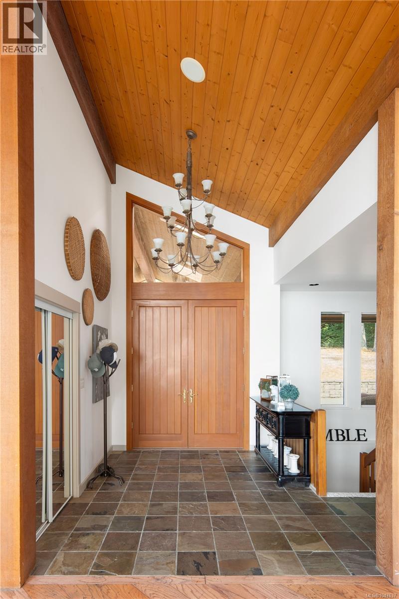 466 Meredith Rd - Image 21