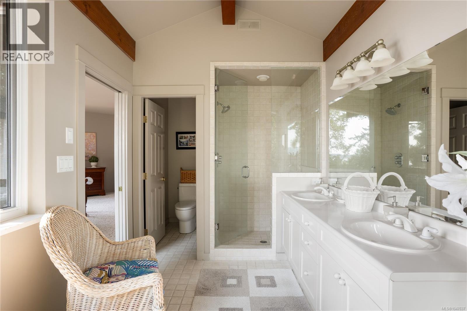 466 Meredith Rd - Image 24