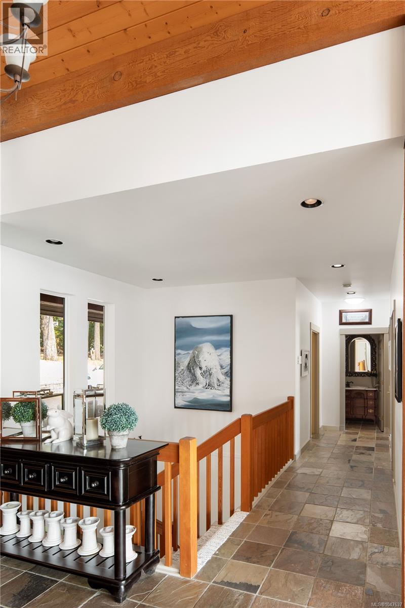 466 Meredith Rd - Image 28