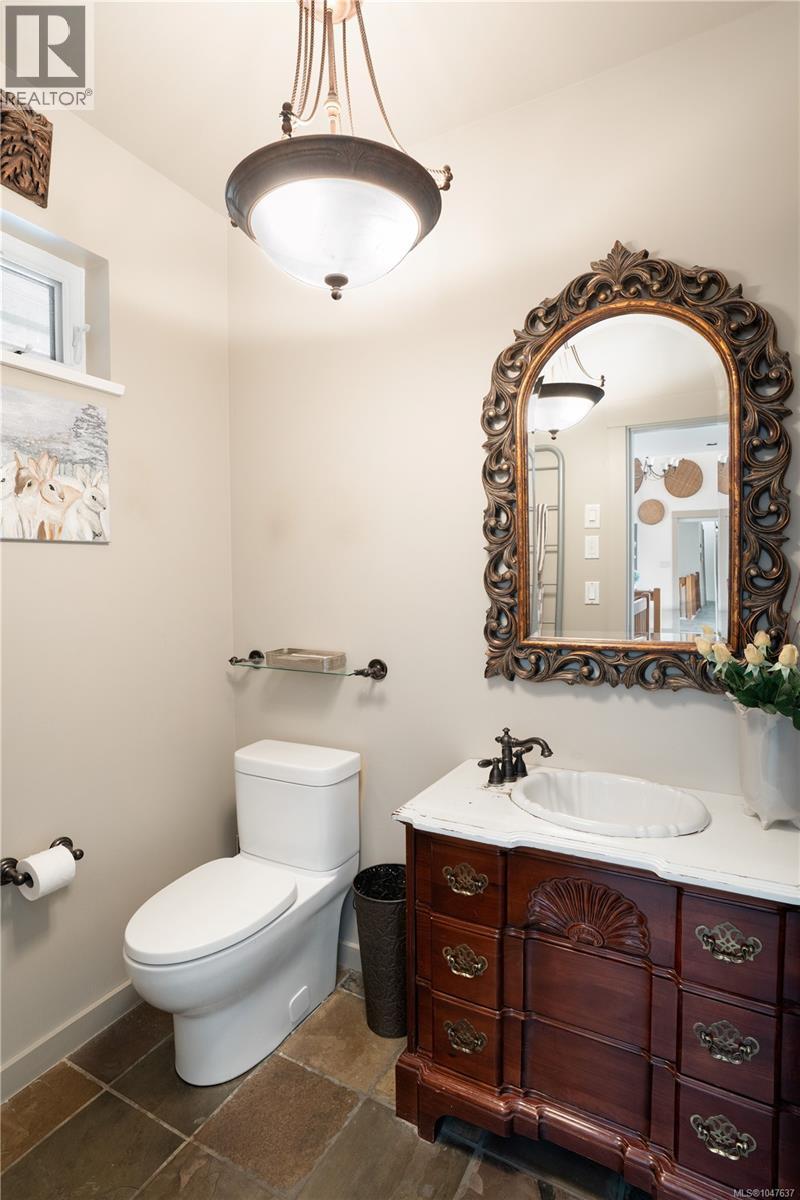 466 Meredith Rd - Image 29