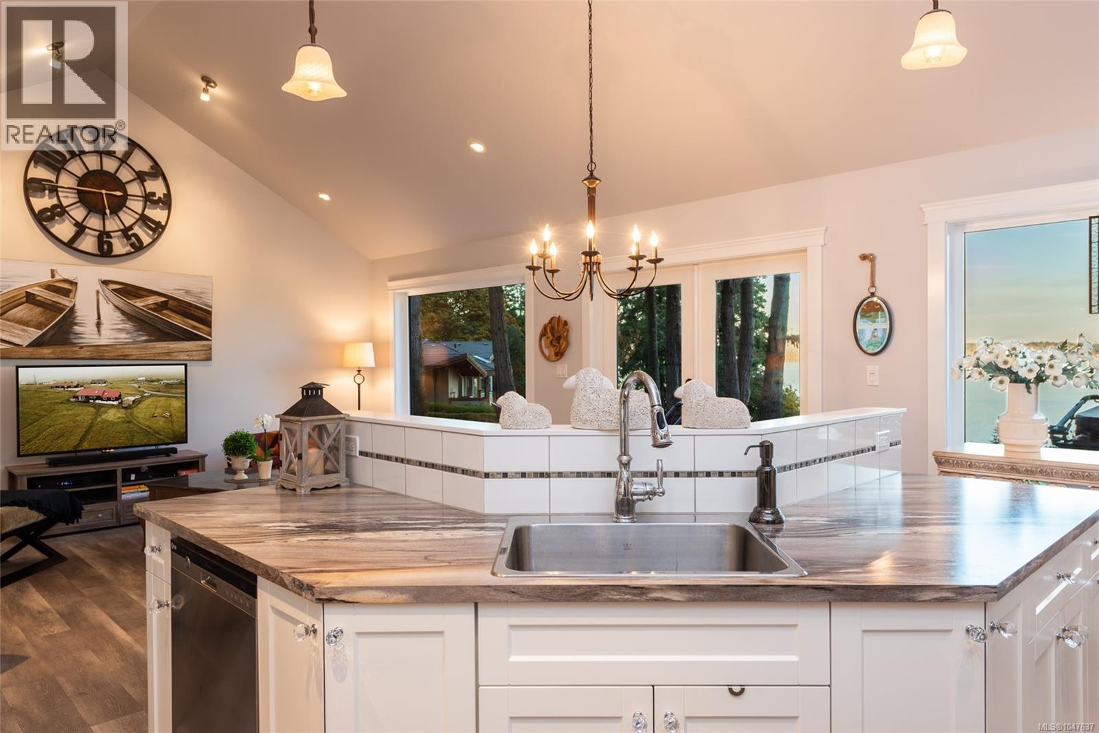 466 Meredith Rd - 65