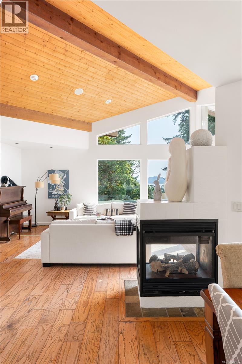 466 Meredith Rd - Image 9