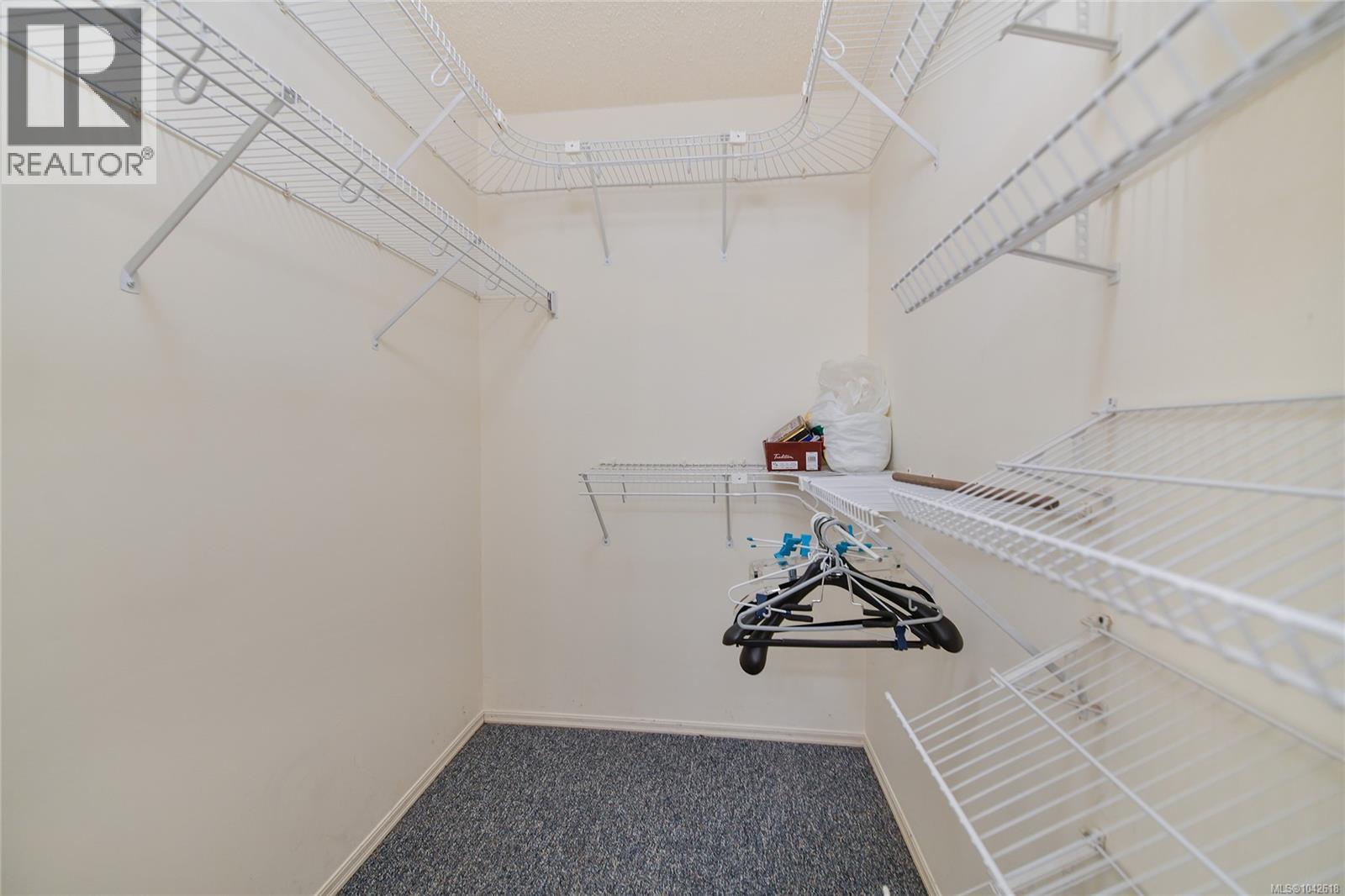 3 4631 Lochside Drive, Saanich
