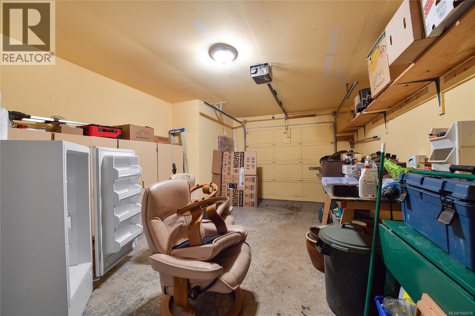 3 4631 Lochside Drive, Saanich