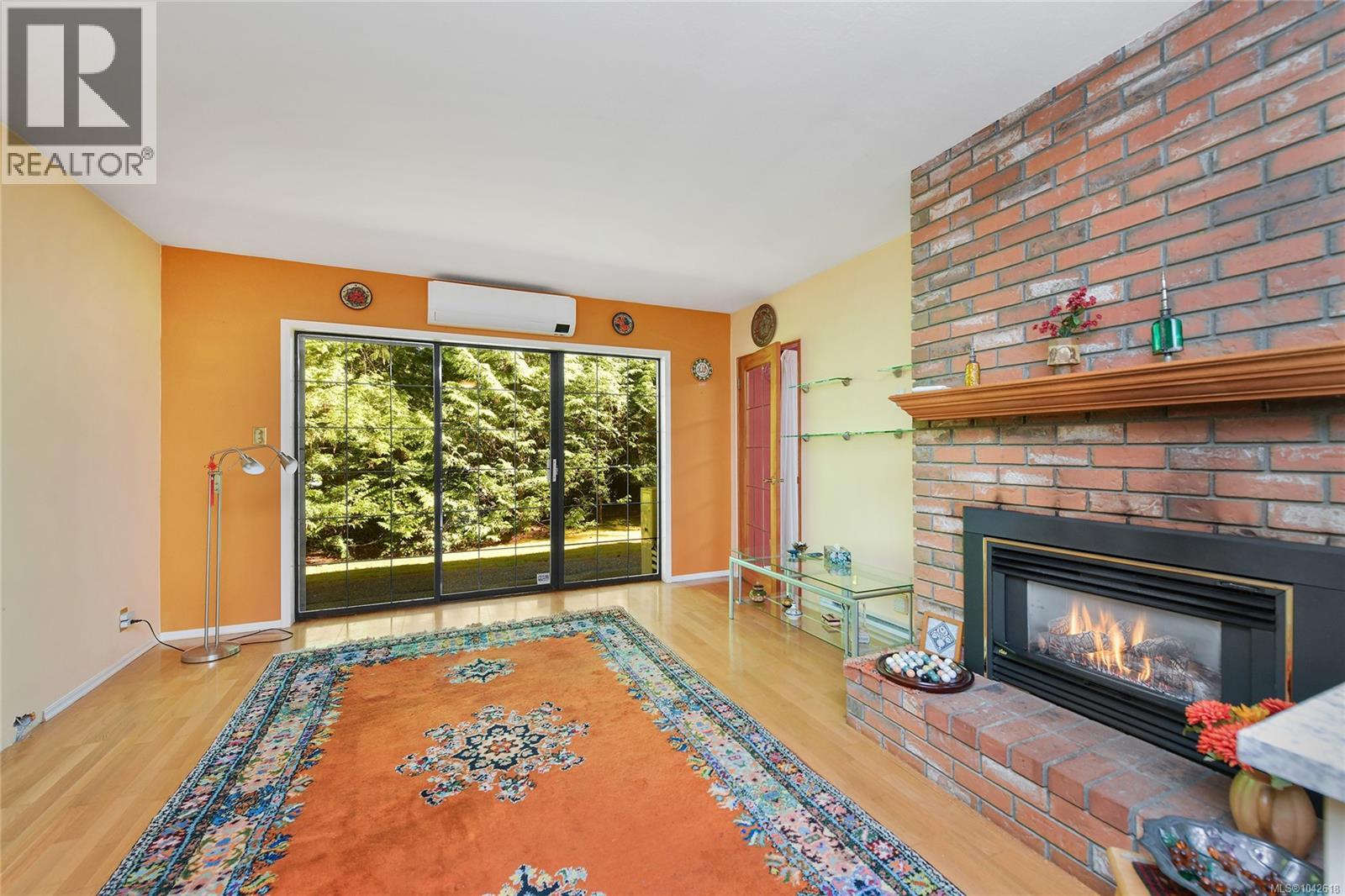 3 4631 Lochside Drive, Saanich
