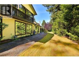 3 4631 Lochside Dr, Saanich, BC V8Y2S9 Photo 29