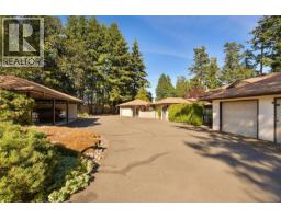3 4631 Lochside Dr, Saanich, BC V8Y2S9 Photo 34