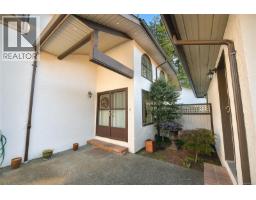 3 4631 Lochside Dr, Saanich, BC V8Y2S9 Photo 38