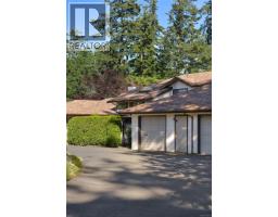 3 4631 Lochside Dr, Saanich, BC V8Y2S9 Photo 39
