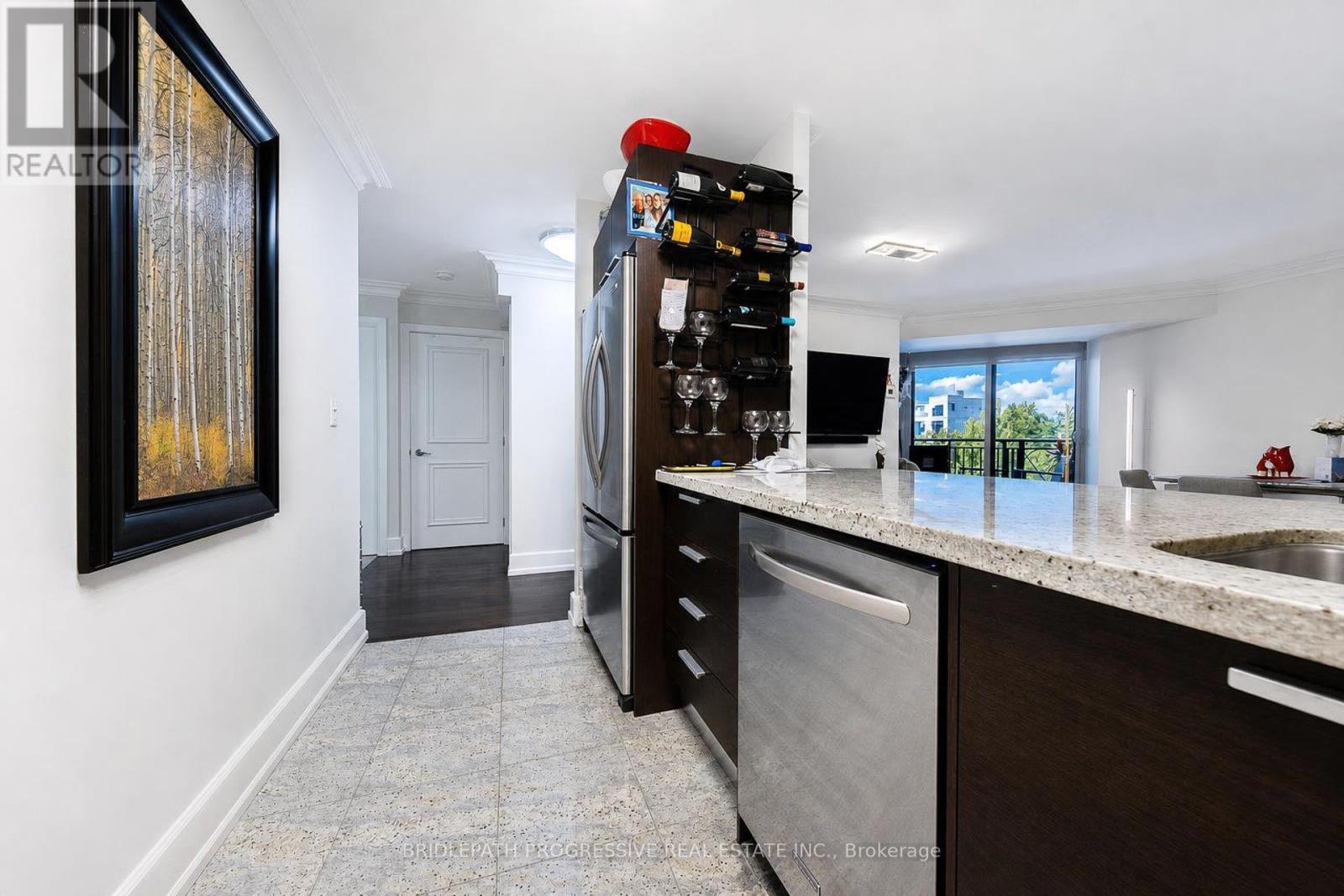 #307 650 SHEPPARD AVENUE E - 9