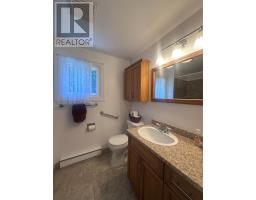 223a Ottawa Ave, Elliot Lake, ON P5A2N1 Photo 14