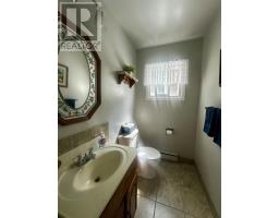 Bathroom - 223a Ottawa Ave, Elliot Lake, ON P5A2N1 Photo 9