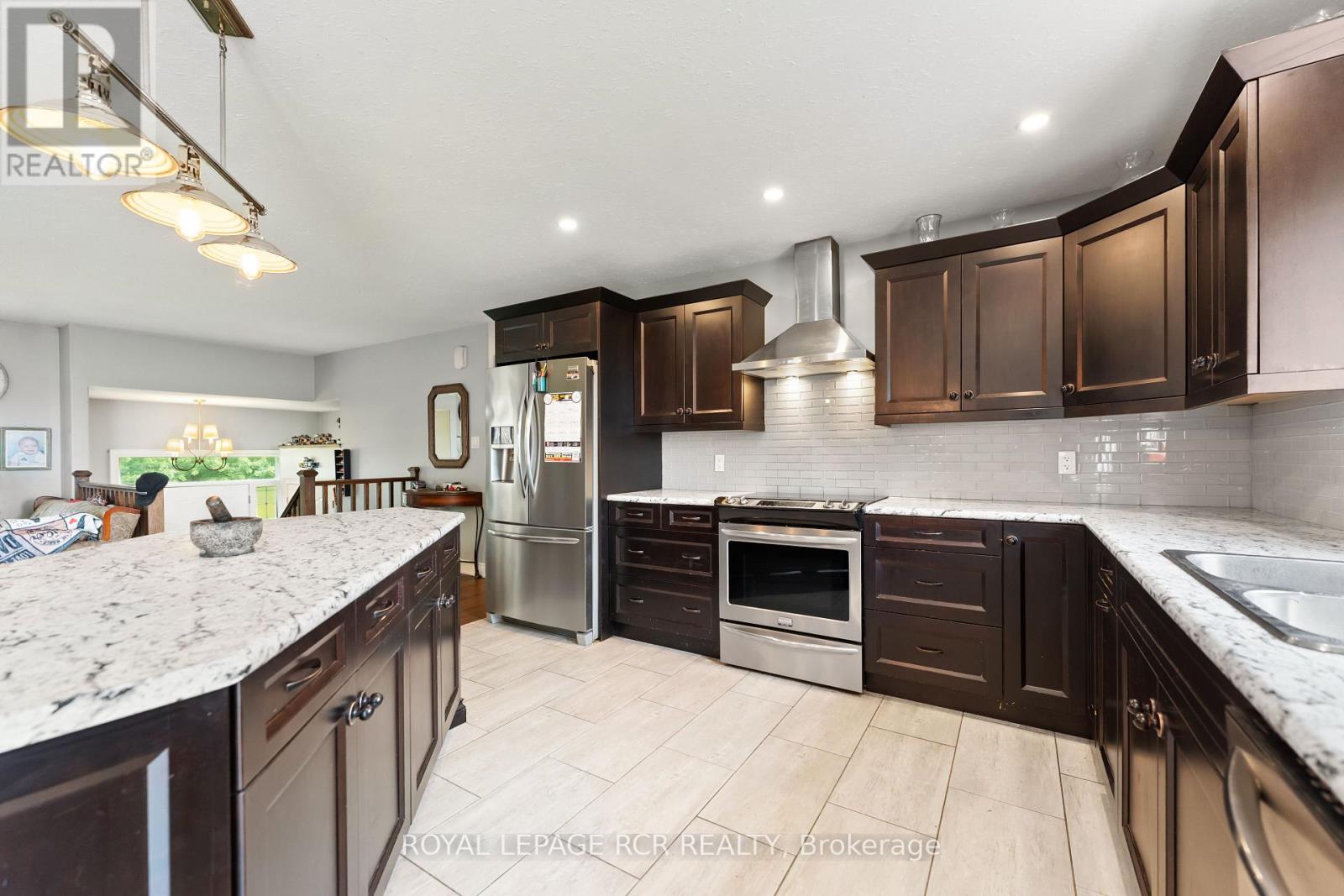 402202 COUNTY ROAD 15 - Image 6