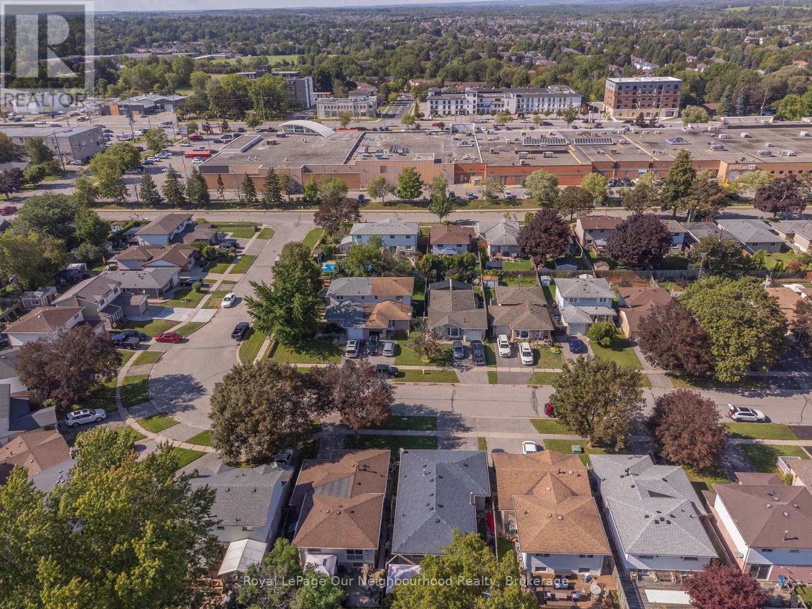 26 ASHDALE CRESCENT - 41