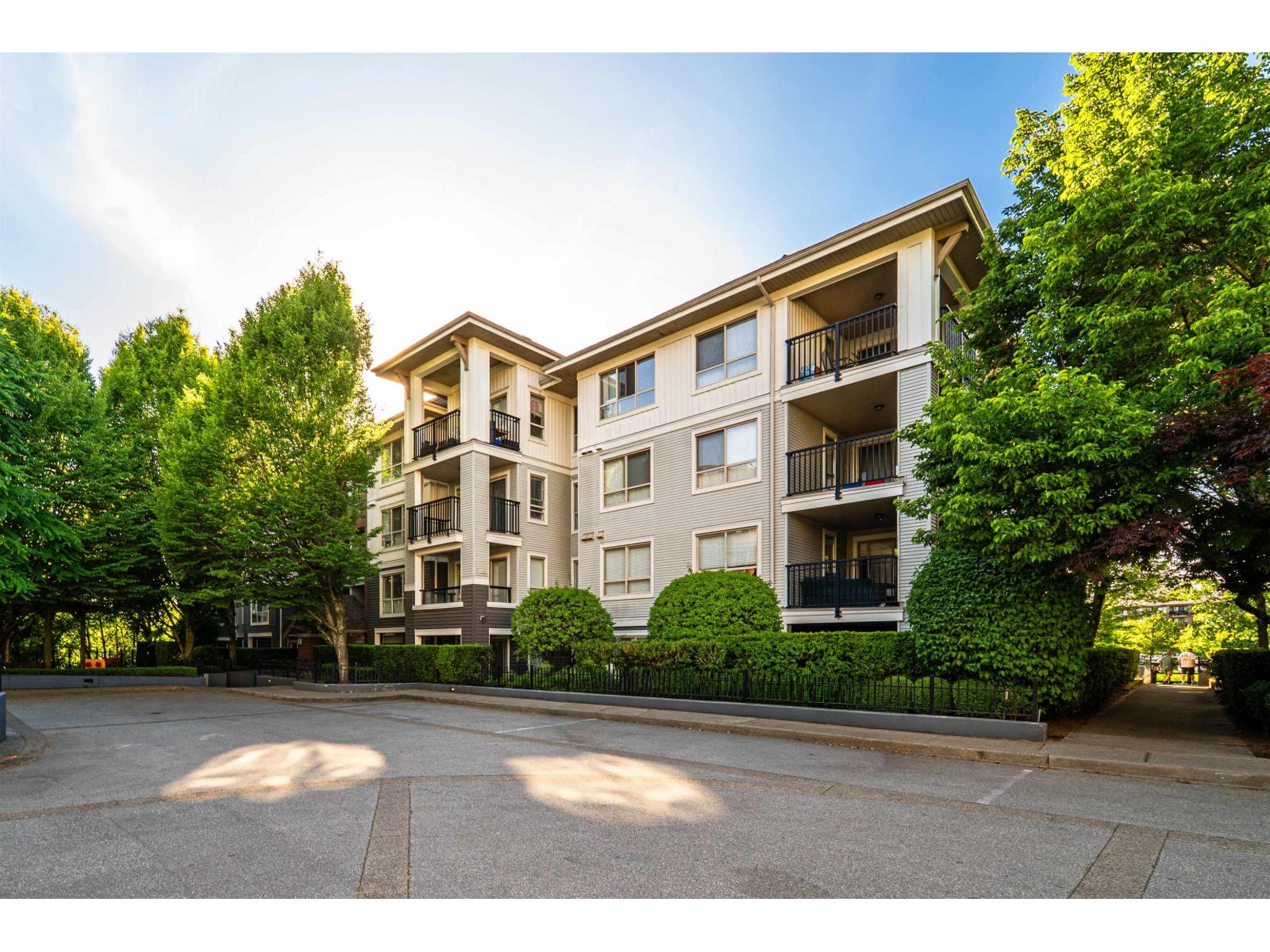 D207 8929 202 STREET, Langley