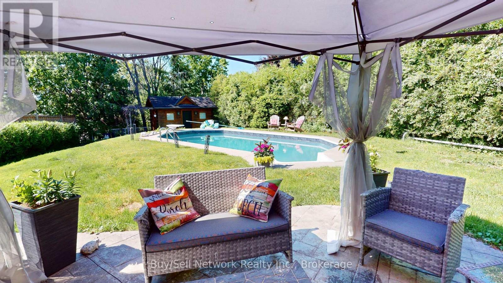 2504 IDYLLWOOD CRESCENT - 48