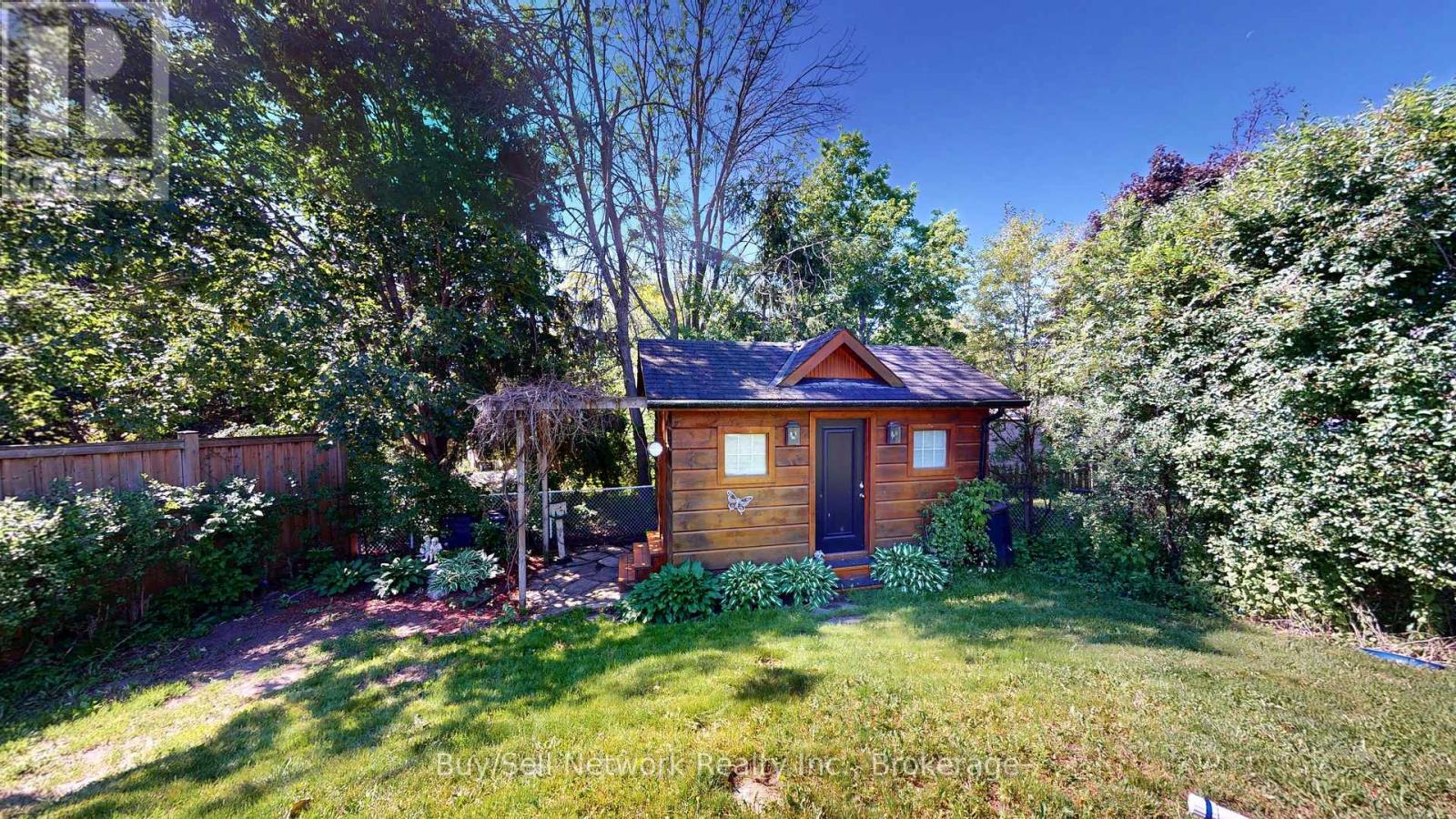 2504 IDYLLWOOD CRESCENT - 50
