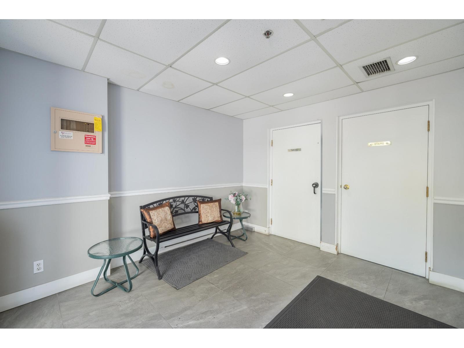 204 20350 54 AVENUE, Langley
