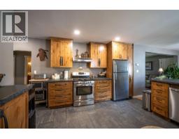 2885 Phillips Street, Armstrong, BC V4Y0B2 Photo 12