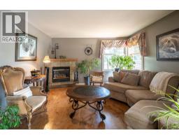 Kitchen - 2885 Phillips Street, Armstrong, BC V4Y0B2 Photo 8