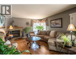 1pc Ensuite bath - 2885 Phillips Street, Armstrong, BC V4Y0B2 Photo 6