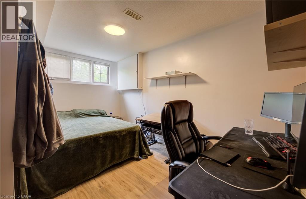 16 STEED Court - Image 26