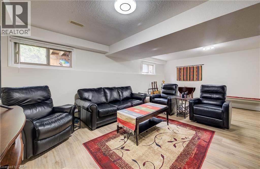 16 STEED Court - Image 23