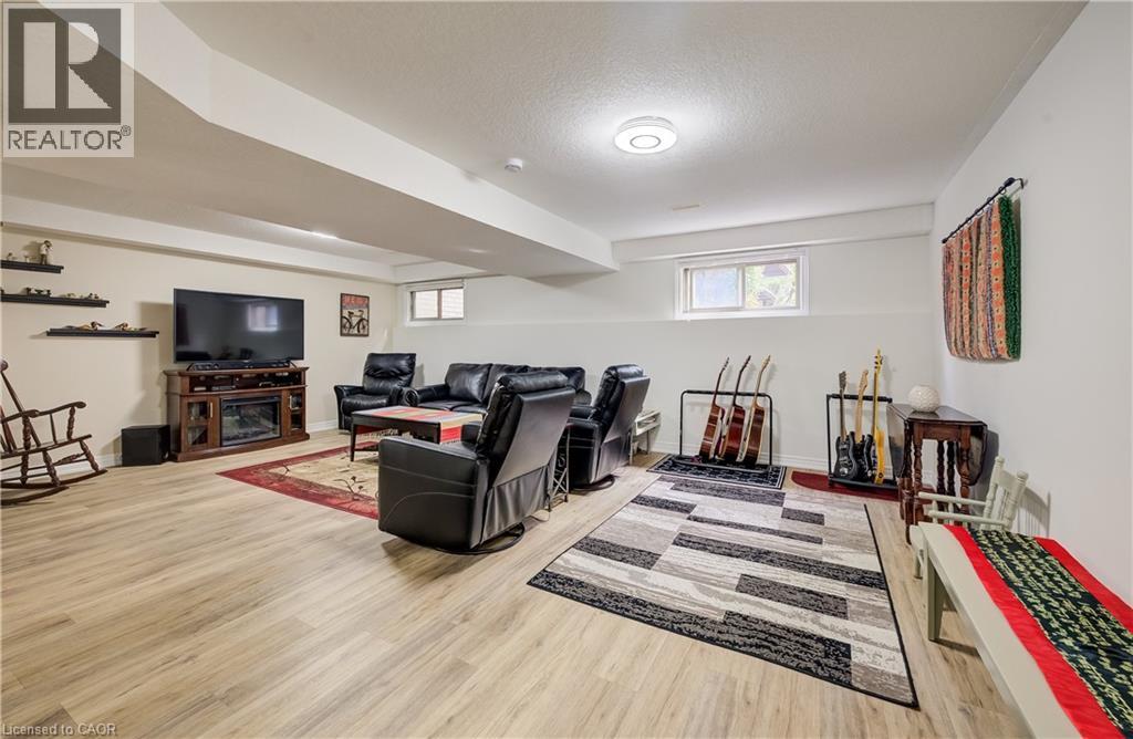 16 STEED Court - Image 21
