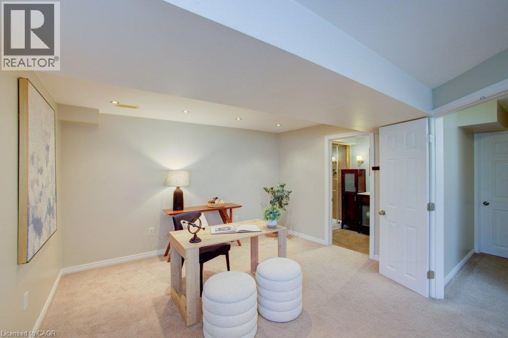 #75 105 PINNACLE Drive - Image 32