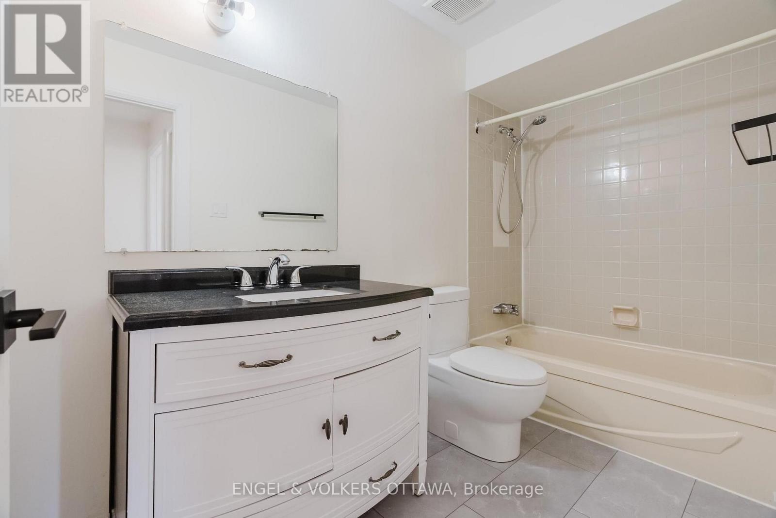8 ALMOND LANE - Image 24