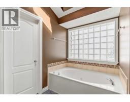 215 Rocky Ridge Drive Nw, Calgary, AB T3G4M1 Photo 22