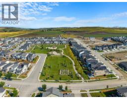 256 Heritage Heights, Cochrane, AB T4C3A7 Photo 45