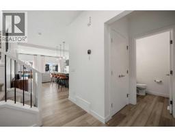 256 Heritage Heights, Cochrane, AB T4C3A7 Photo 14