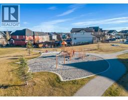 256 Heritage Heights, Cochrane, AB T4C3A7 Photo 47