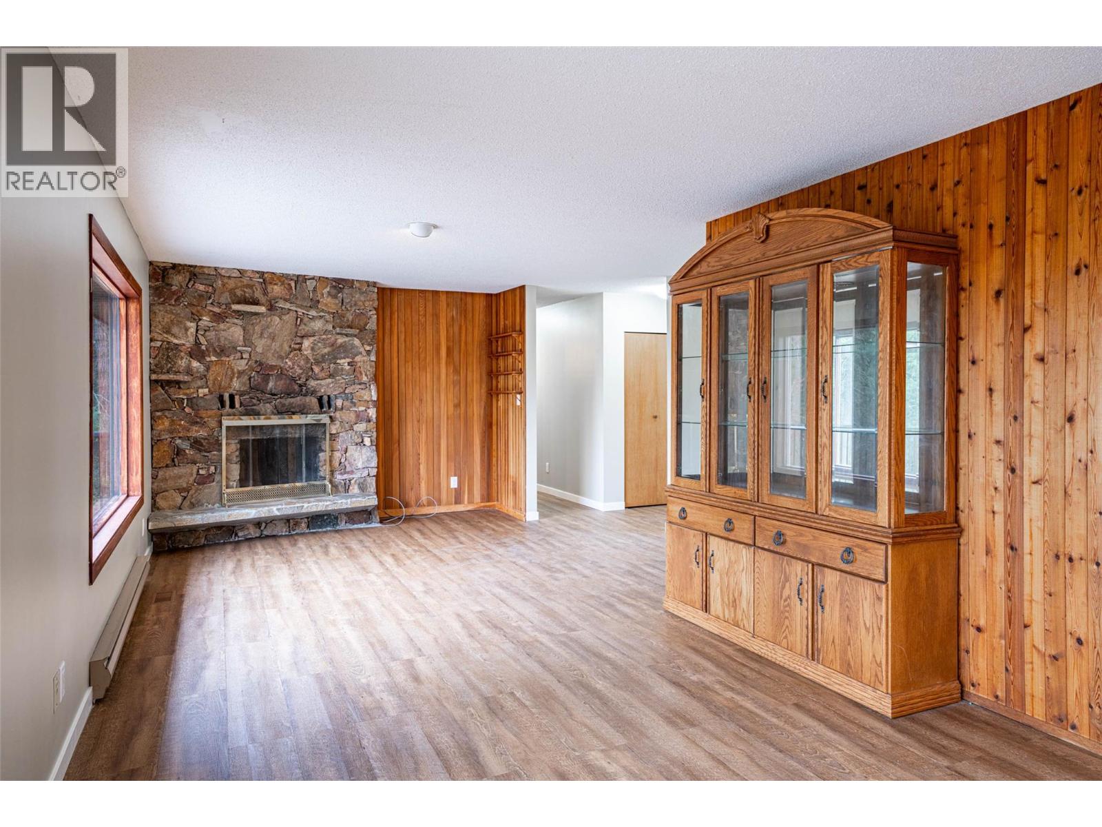 4358 Chamberlaine Road - 5