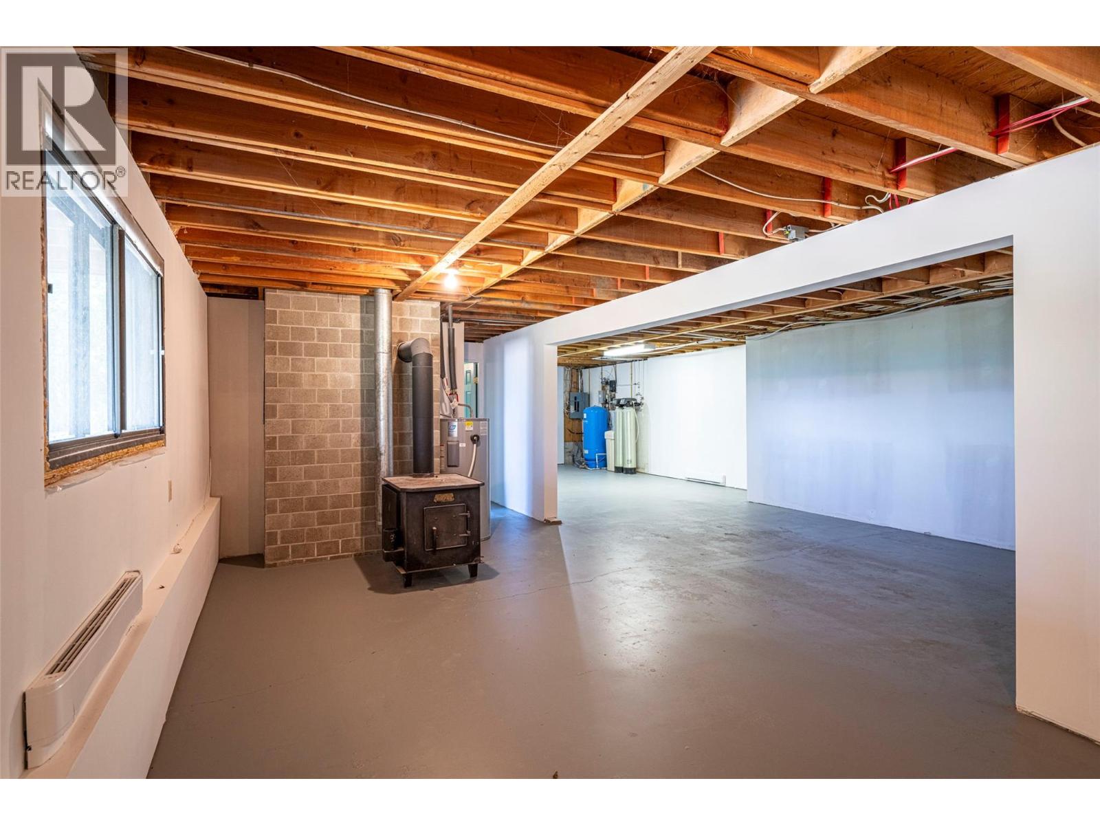 4358 Chamberlaine Road - Image 37