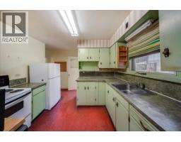 Bedroom - 664 Forrest Drive, Warfield, BC V1R2H6 Photo 6