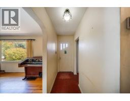 664 Forrest Drive, Warfield, BC V1R2H6 Photo 14
