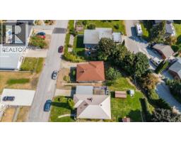 664 Forrest Drive, Warfield, BC V1R2H6 Photo 40
