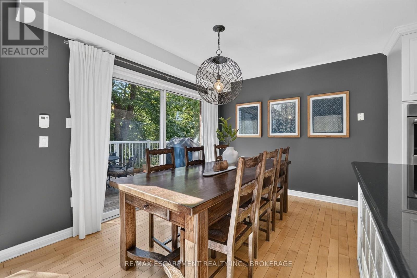 3 BLACK WALNUT COMMON - Image 11